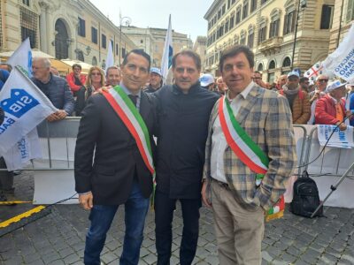L'Assessore Rocco Invernizzi oggi a Roma alla manifestazione indetta dal Sindacato Italiano Balneari (1)